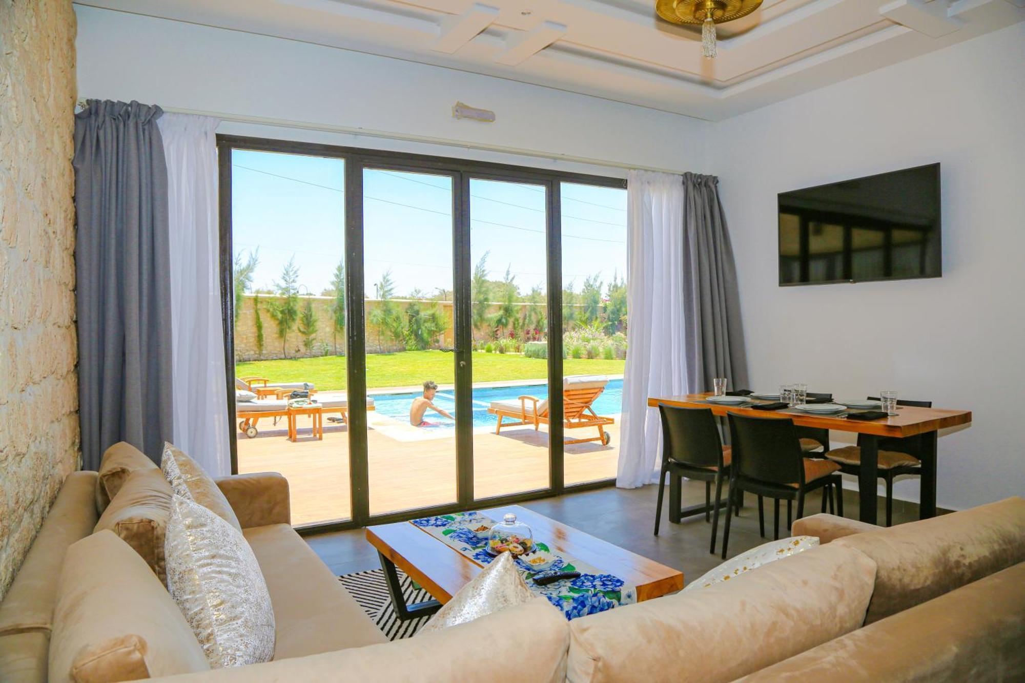 Villa La Rose Bleue - Residence Hoteliere Avec Piscine - เอสเซาอิรา ภายนอก รูปภาพ