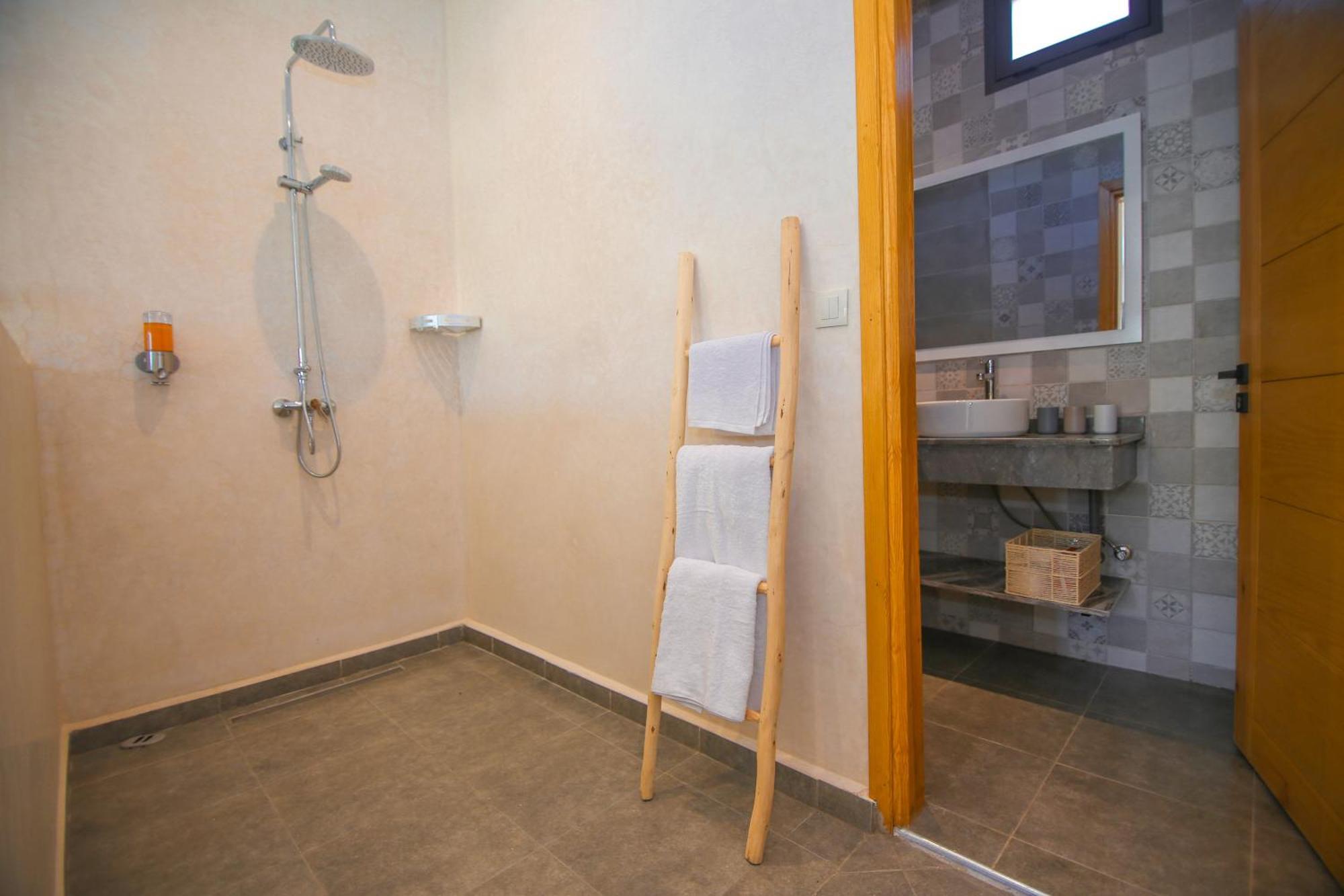 Villa La Rose Bleue - Residence Hoteliere Avec Piscine - เอสเซาอิรา ภายนอก รูปภาพ